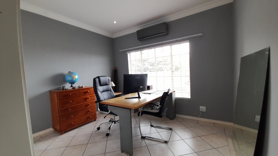 3 Bedroom Property for Sale in Safari Gardens North West